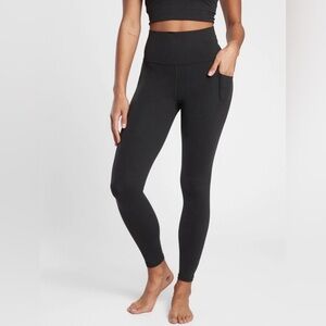 Athleta Salutation Stash Pocket II Tights in Black